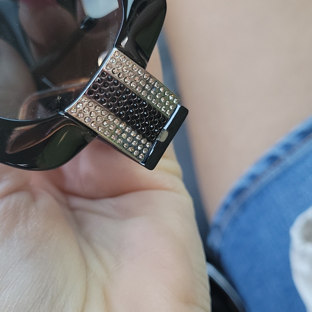 Gucci sunglasses 👓 - Picture 8 of 10